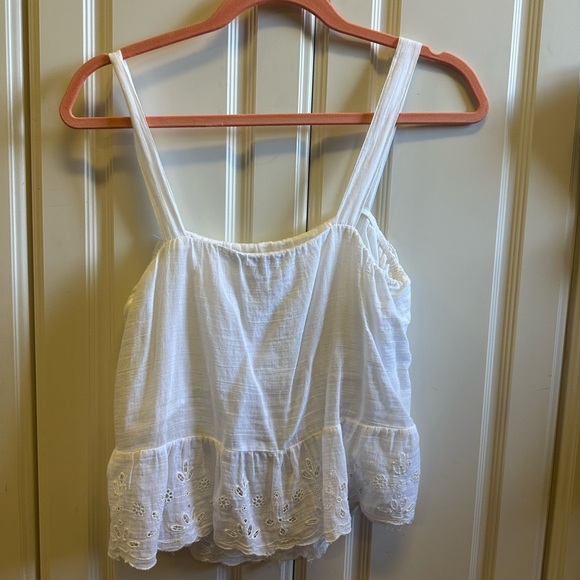 AMERICAN EAGLE BABYDOLL CAMI WHITE EMBROIDERY - Picture 3 of 4